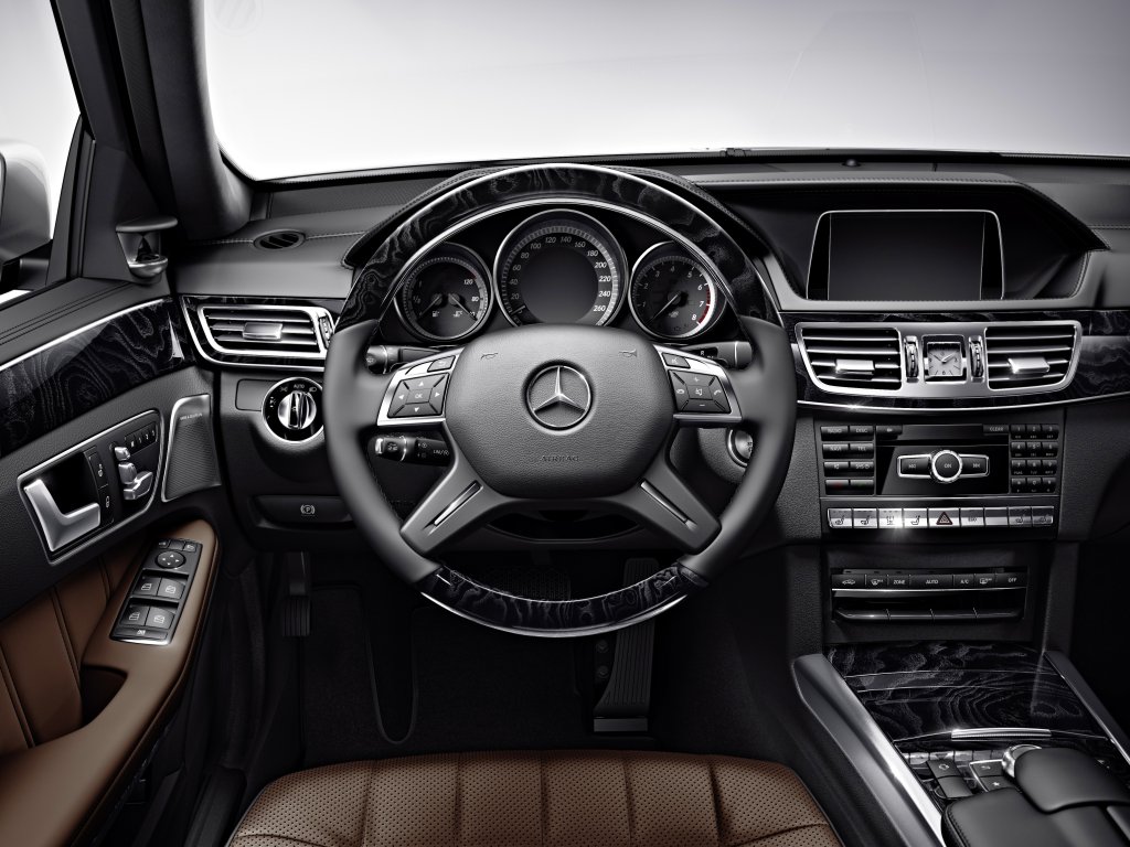 Mercedes e class interiors #4