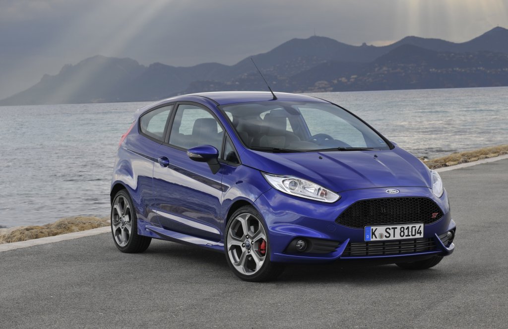 2013 Ford Fiesta ST exterior front right