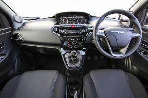 2012 Chrysler Ypsilon interior