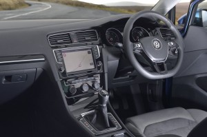 2013 Volkswagen Golf interior