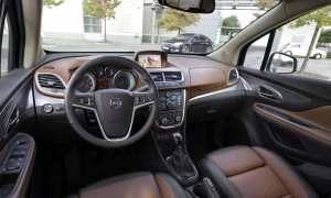 2013 Opel Mokka interior cockpit