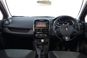 2013 Renault Clio interior cockpit