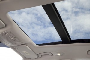2013 Ford Kuga interior panoramic roof