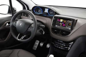 2013 Peugeot 2008 interior cockpit