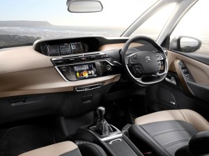 2013 2013 Citroën C4 Picasso interior cockpit