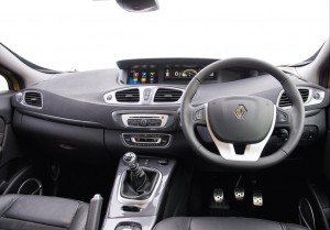 2013 Renault Scenic XMod interior cockpit