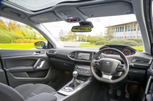 2014 Peugeot 308 interior cockpit