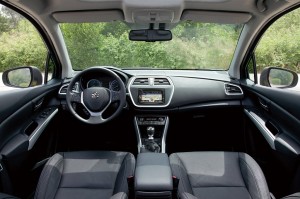 2013 Suzuki SX4 S-Cross interior cockpit