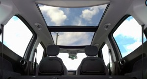 2013 Fiat 500L MPW interior panoramic sunroof
