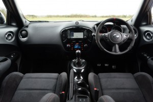 2013 Nissan Juke Nismo interior cockpit