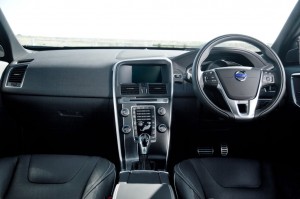 2014 Volvo XC60 interior cockpit