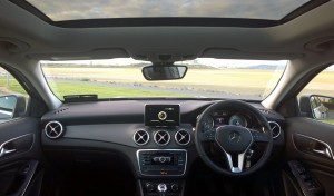 2014 Mercedes-Benz GLA interior cockpit