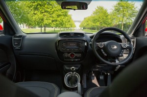 2014 Kia Soul interior cockpit