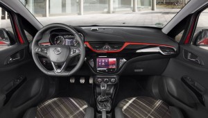2015 Opel Corsa interior cockpit
